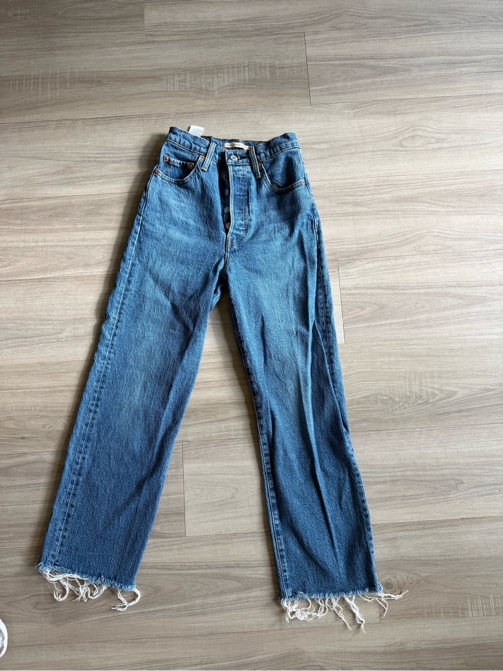 Levi ribcage straight ankle size 25